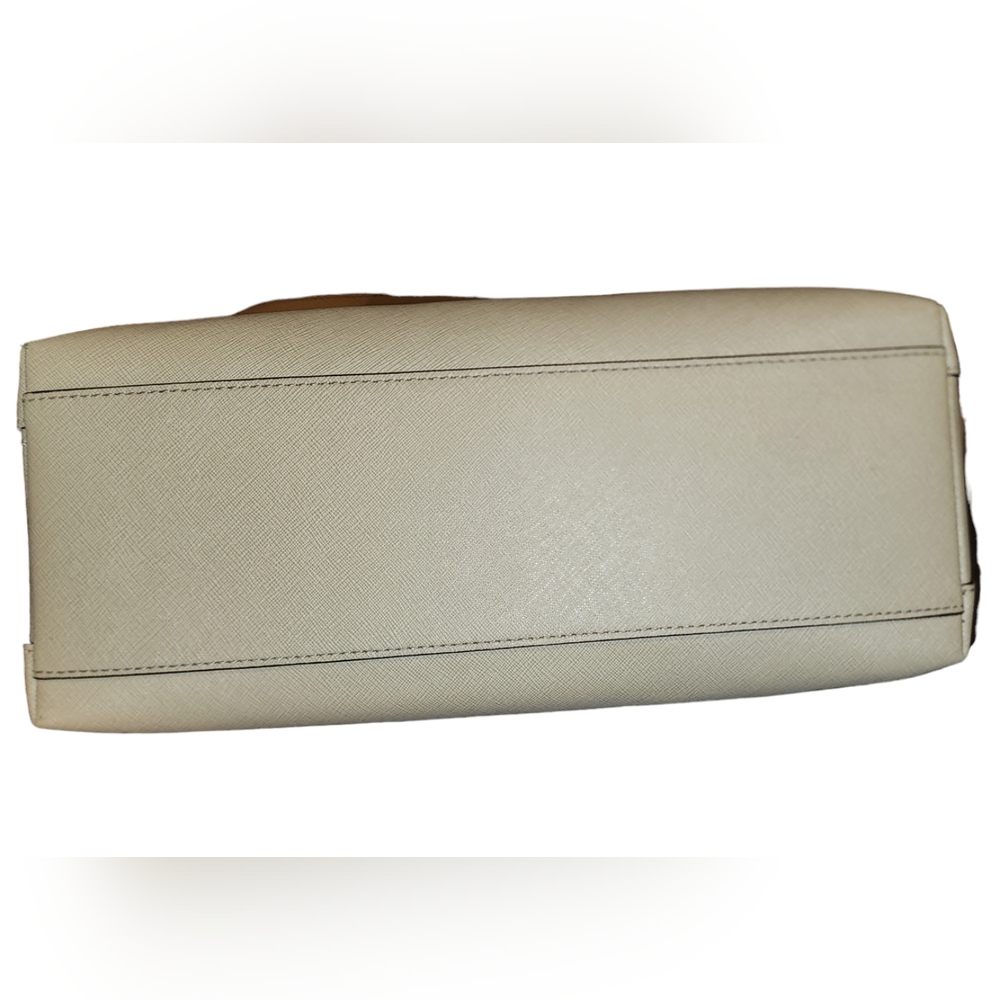 Micheal Kors Sofia Large Crossbody Bag - Picture 6 of 15